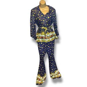 Authentic 1970s Vintage Two-Piece Set – Navy Floral Border Print